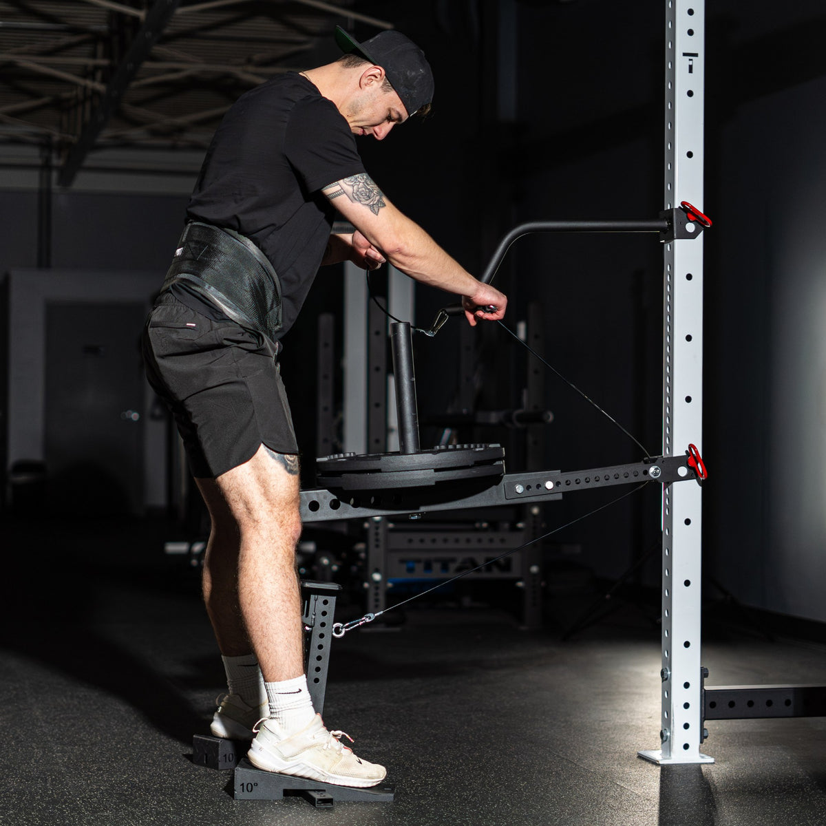 Belt Squat Kickstand